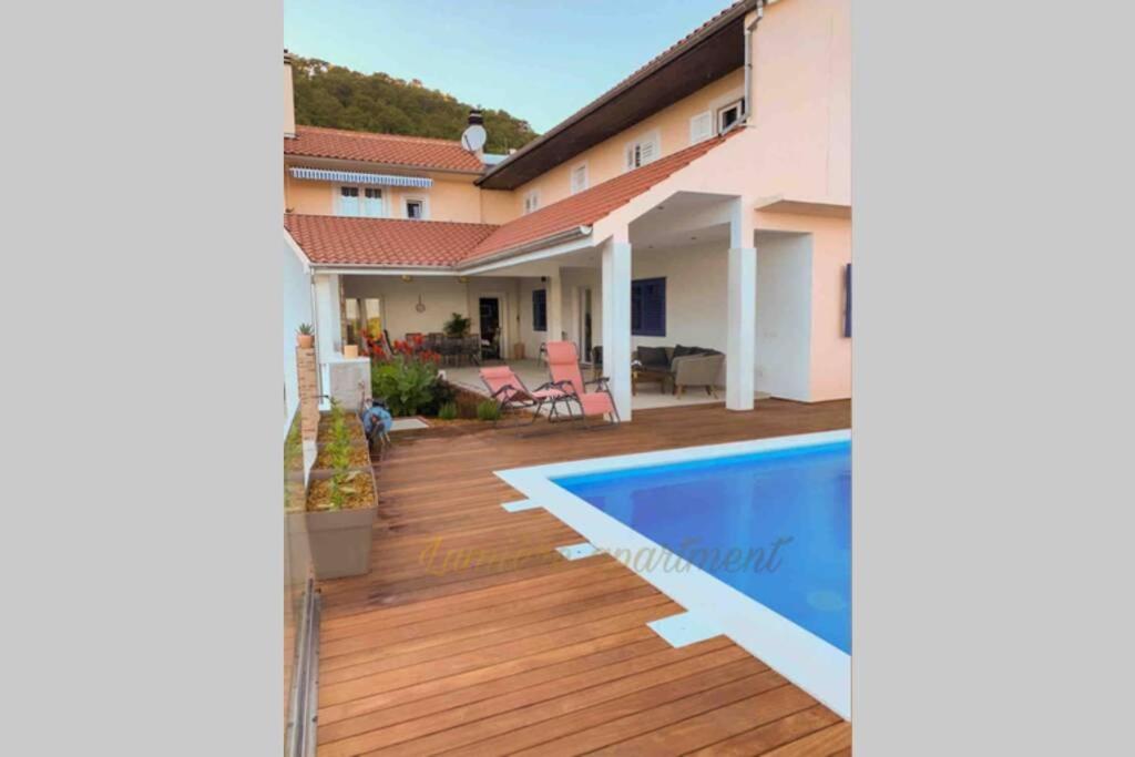 Seaview pool apartment-Lumière, Island Hvar-Gdinj Extérieur photo