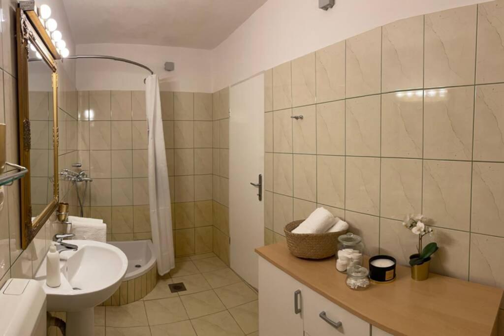 Seaview pool apartment-Lumière, Island Hvar-Gdinj Extérieur photo