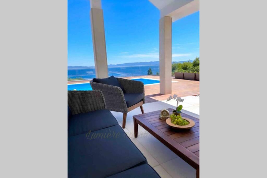 Seaview pool apartment-Lumière, Island Hvar-Gdinj Extérieur photo
