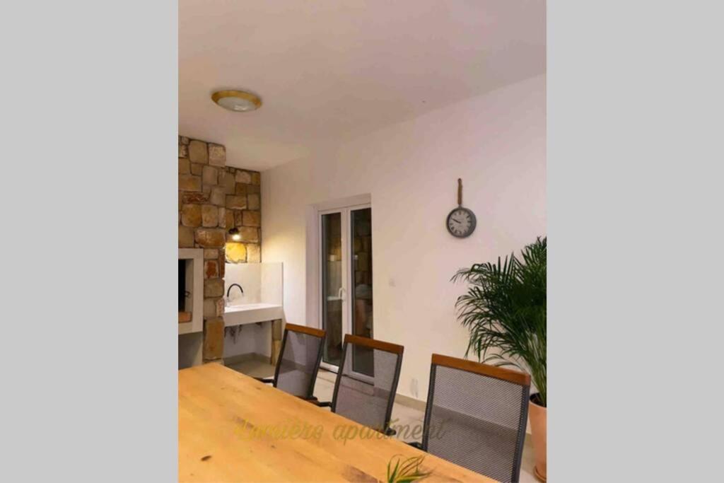 Seaview pool apartment-Lumière, Island Hvar-Gdinj Extérieur photo