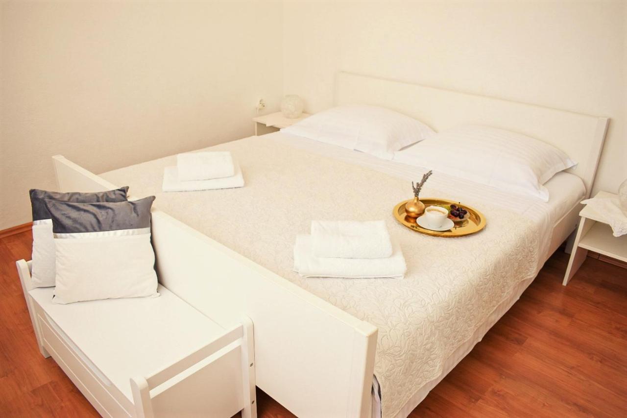 Seaview pool apartment-Lumière, Island Hvar-Gdinj Extérieur photo