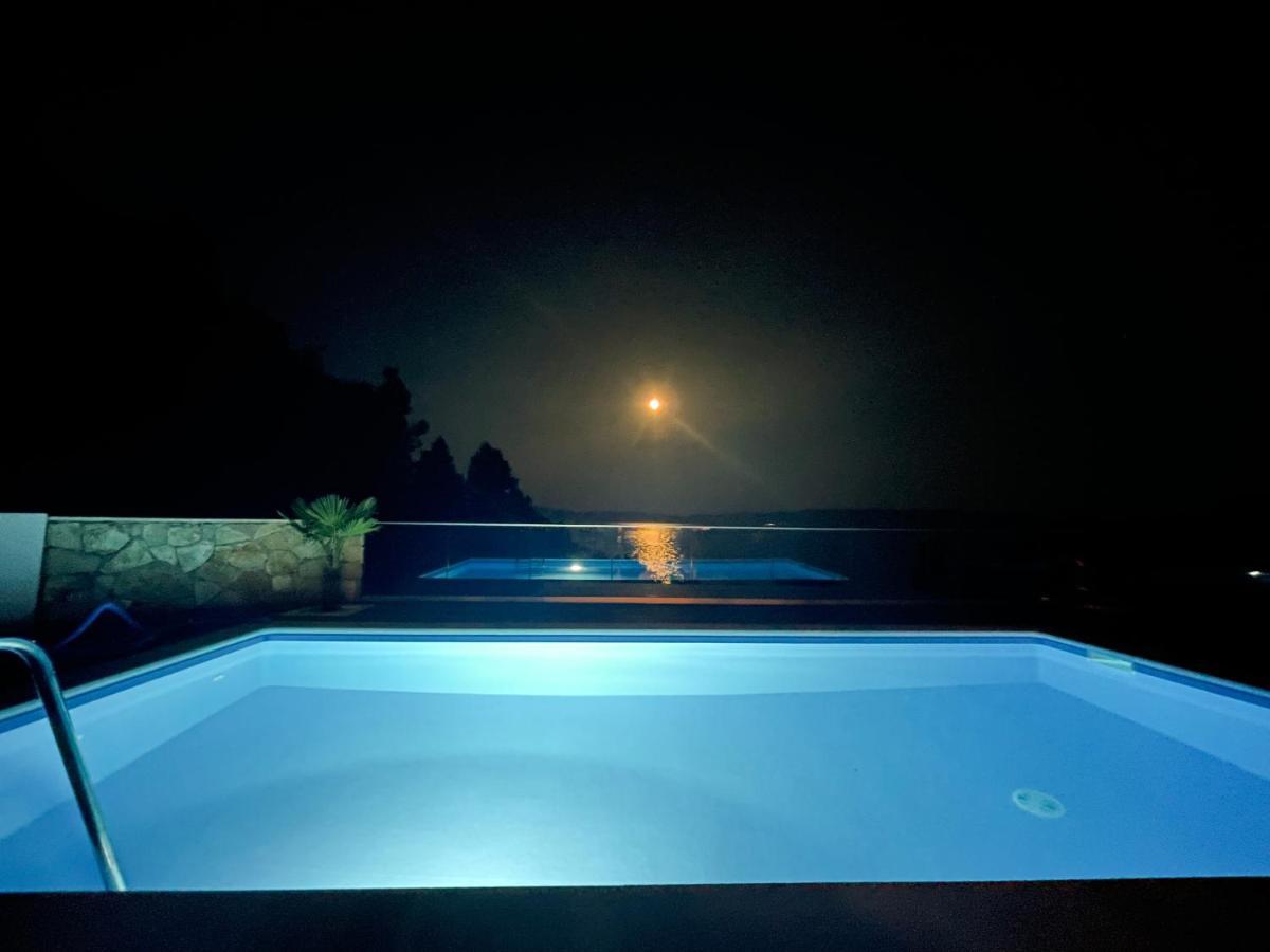 Seaview pool apartment-Lumière, Island Hvar-Gdinj Extérieur photo