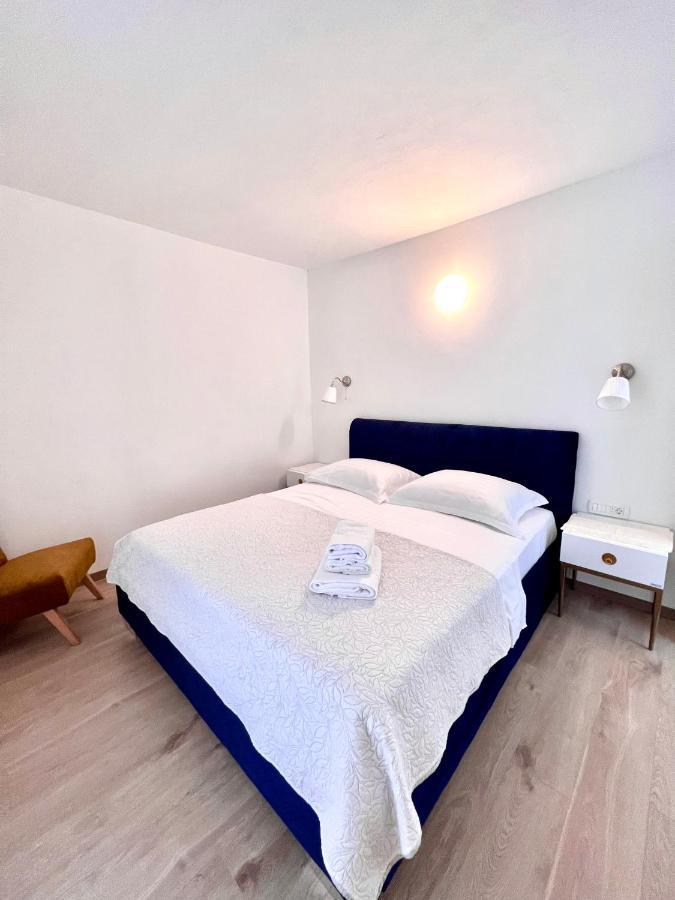 Seaview pool apartment-Lumière, Island Hvar-Gdinj Extérieur photo