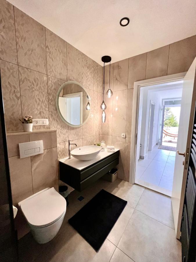 Seaview pool apartment-Lumière, Island Hvar-Gdinj Extérieur photo