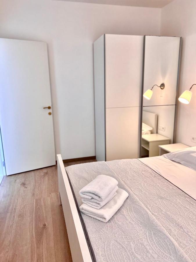 Seaview pool apartment-Lumière, Island Hvar-Gdinj Extérieur photo